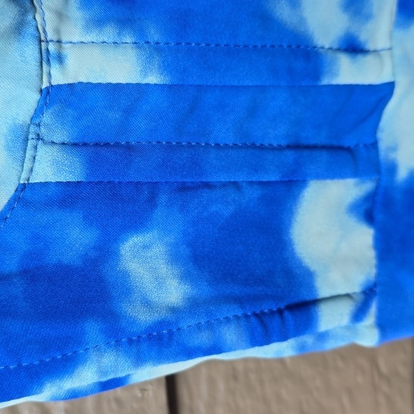 PrettyLittleThing Blue Tie Dye Print Satin Ruched Skirt Corset Detail Midi Dress - Picture 11 of 13